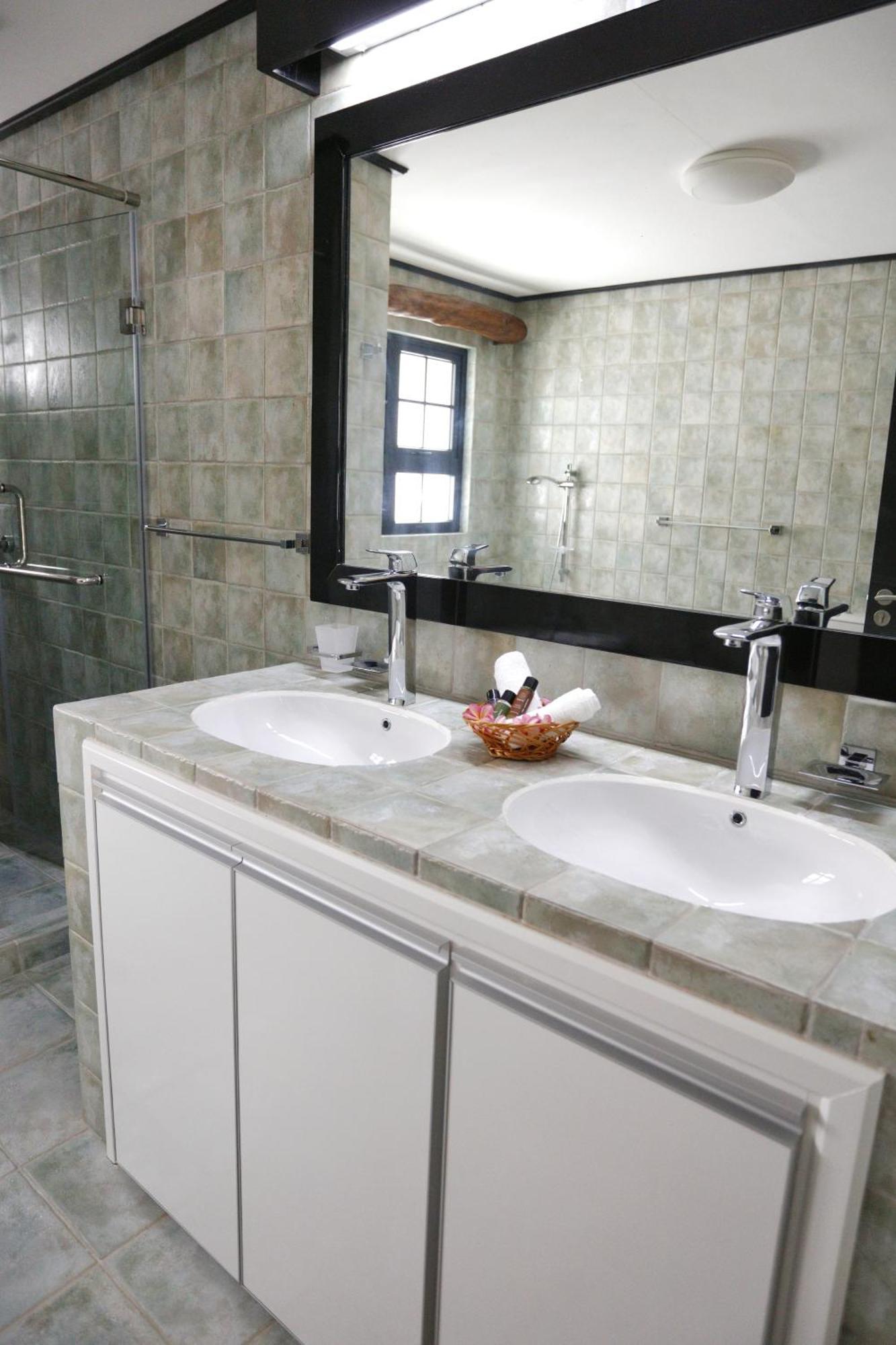 The Salty Palms Apartment โบวาลง ภายนอก รูปภาพ
