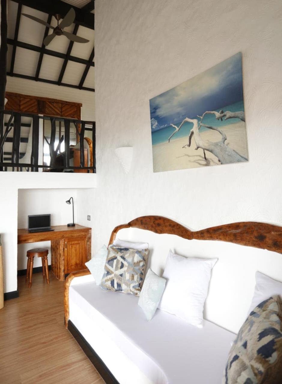 The Salty Palms Apartment โบวาลง ภายนอก รูปภาพ