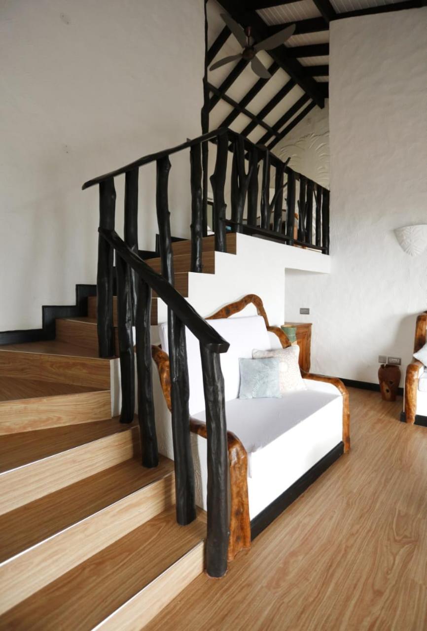 The Salty Palms Apartment โบวาลง ภายนอก รูปภาพ
