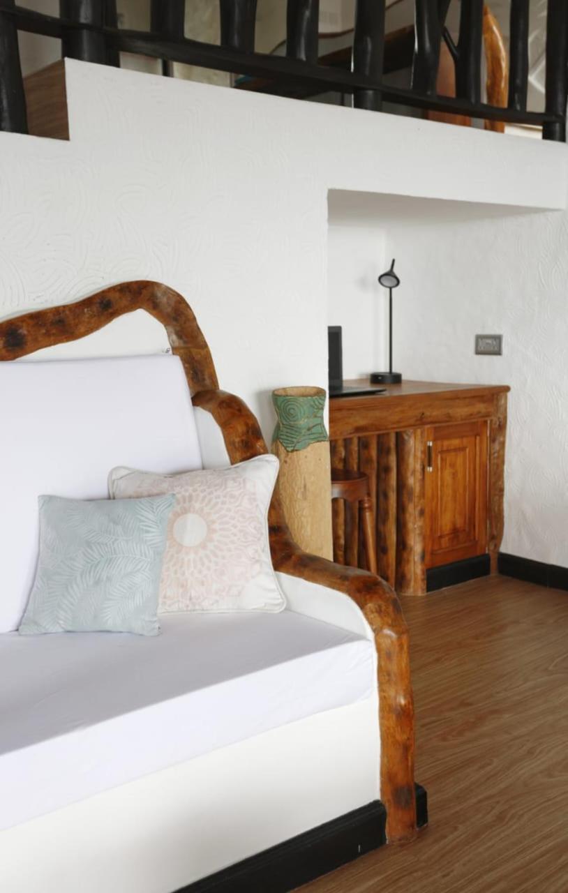 The Salty Palms Apartment โบวาลง ภายนอก รูปภาพ