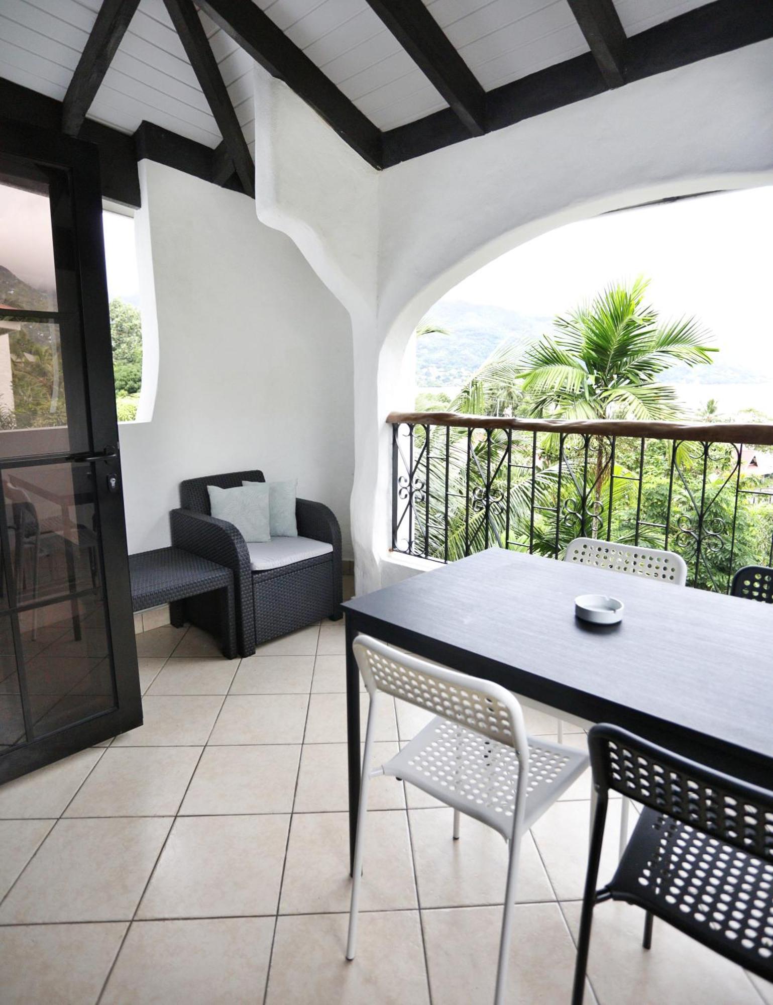 The Salty Palms Apartment โบวาลง ภายนอก รูปภาพ