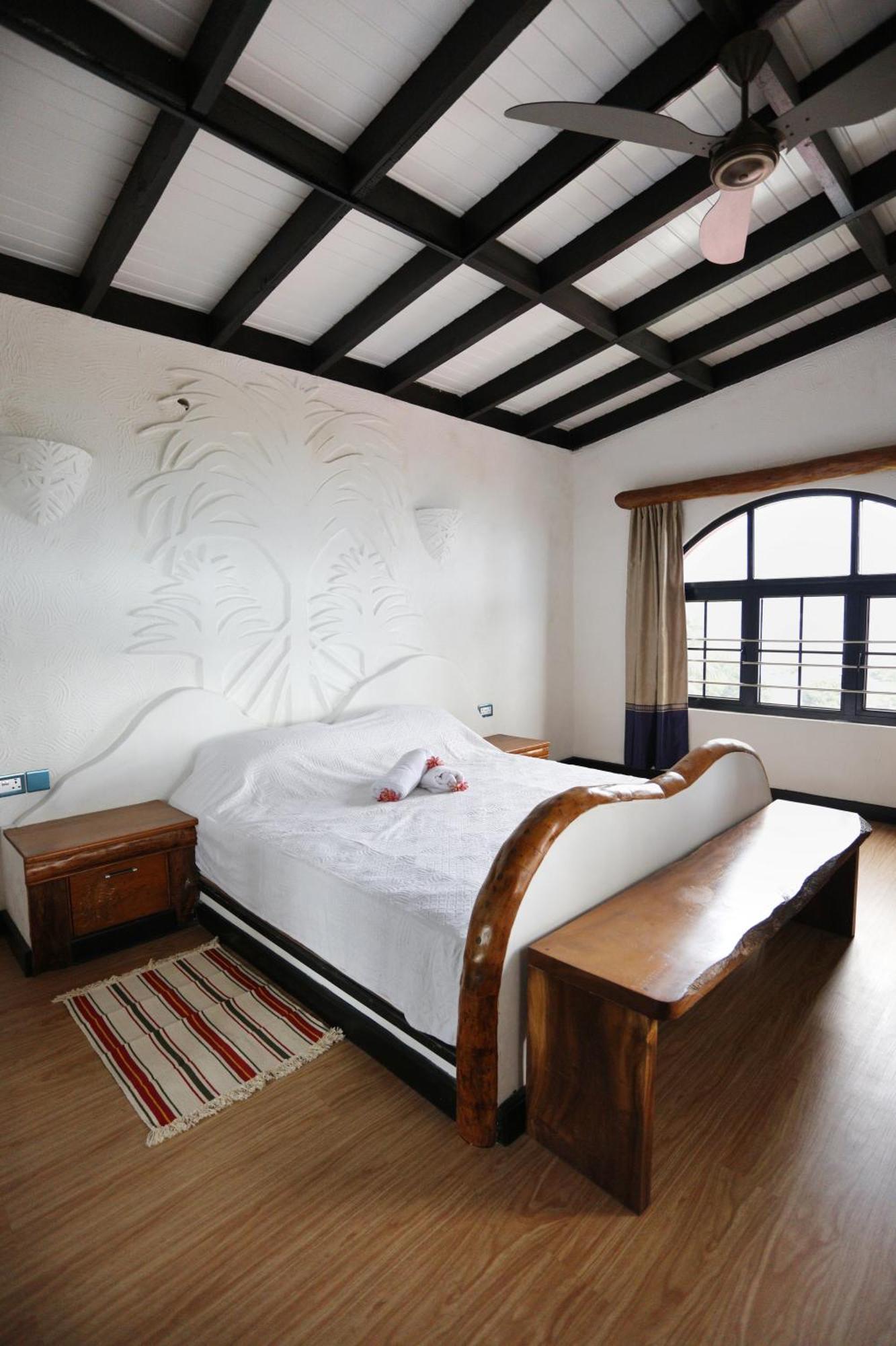 The Salty Palms Apartment โบวาลง ภายนอก รูปภาพ