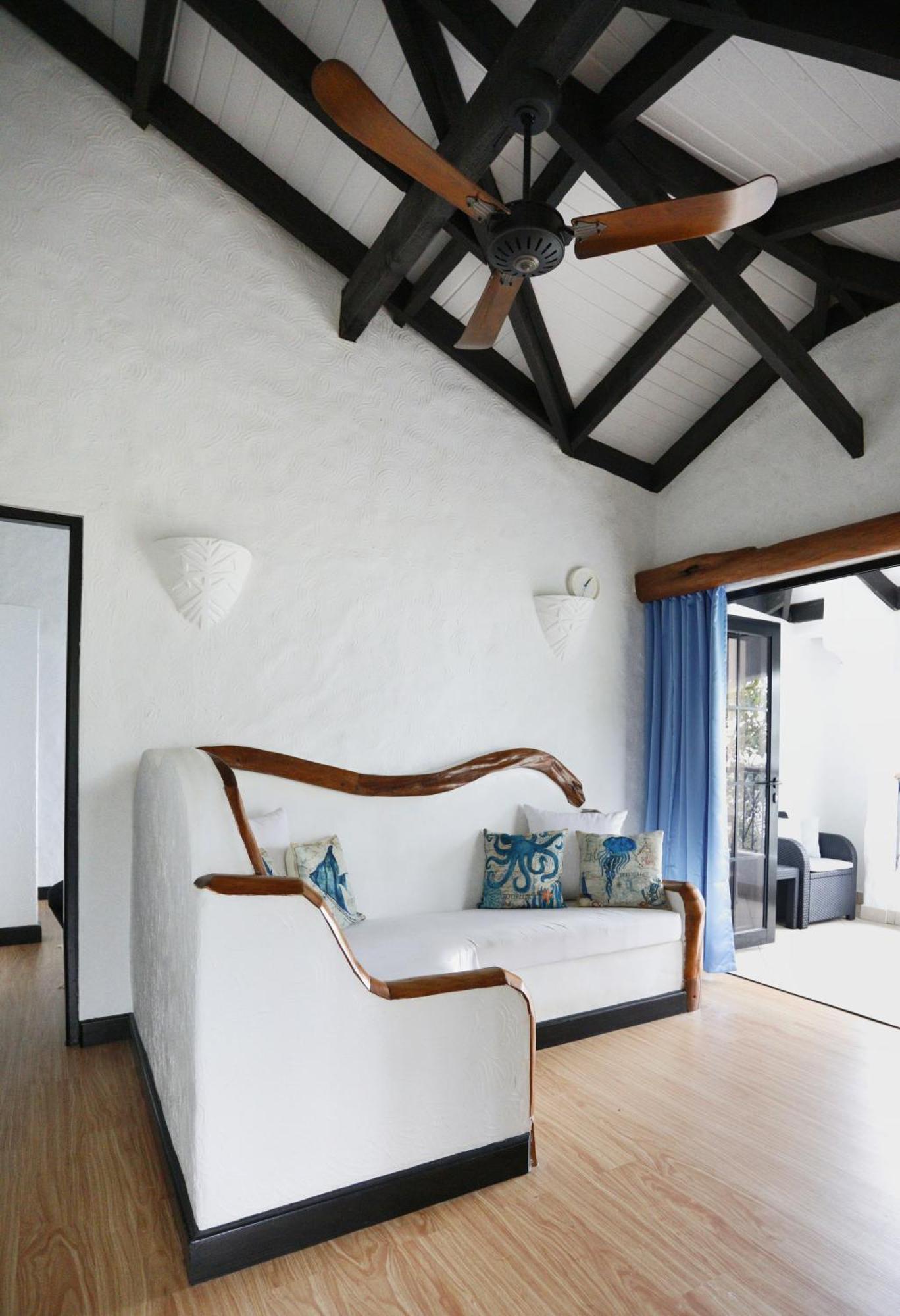 The Salty Palms Apartment โบวาลง ภายนอก รูปภาพ